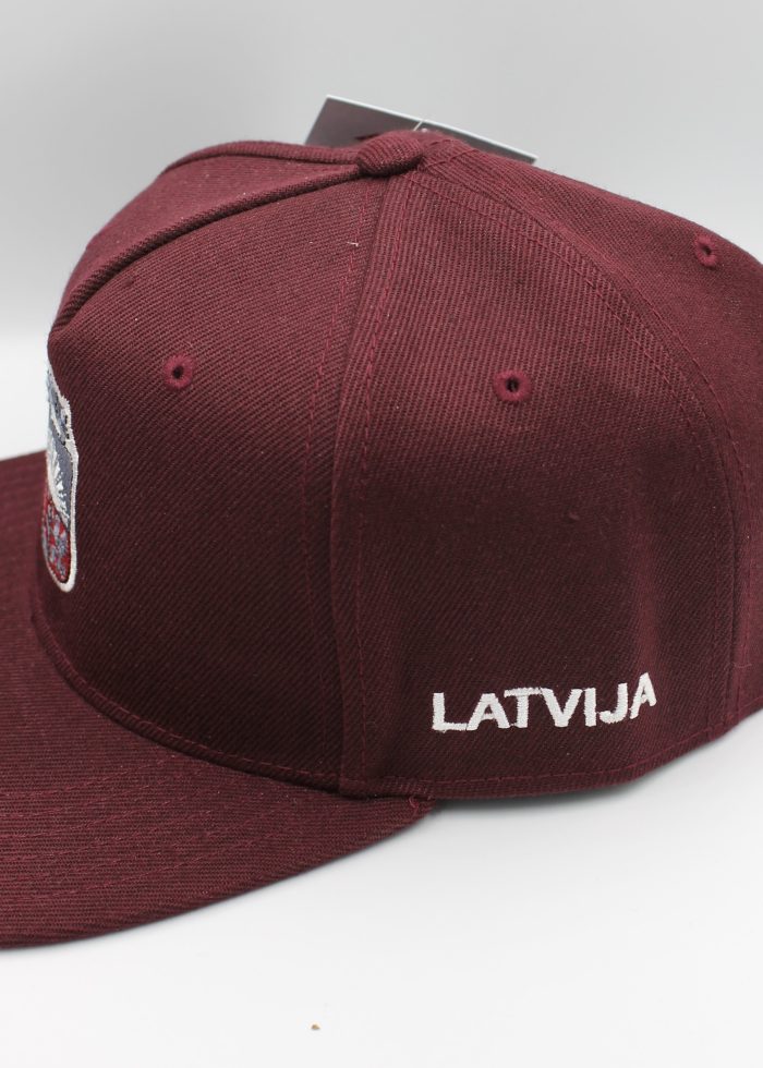 Cepure ar Taisnu Nagu Latvija Ģerbonis - Image 3